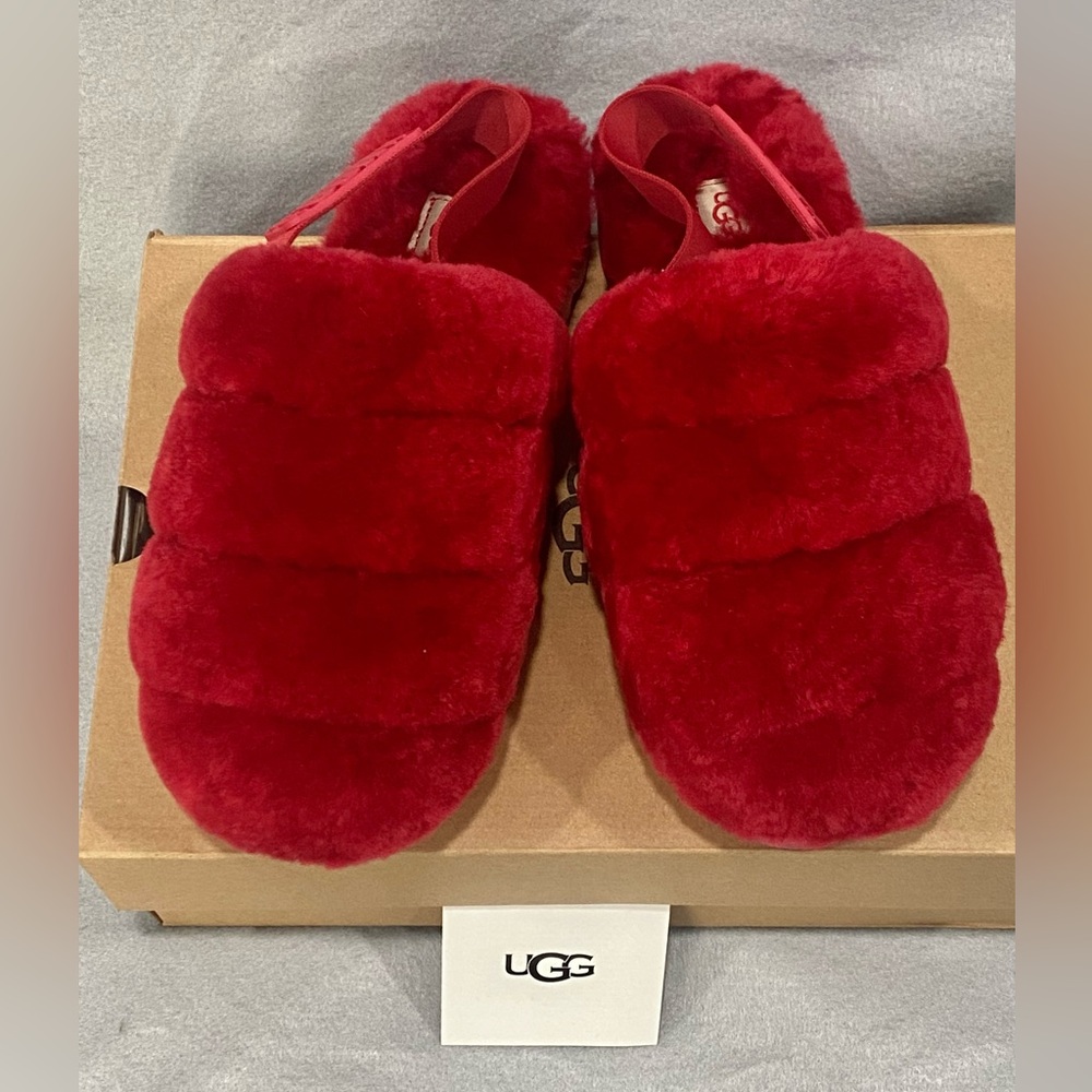 UGG Women's Ruby Red Super Fluff Slipper Size 9 NIB